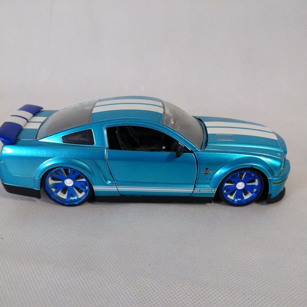 jada 1/24, 2008 Ford Shelby GT500KR, Blue and white stripes No Box